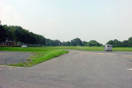 県西生涯学習センター隣の空地 [2008年9月6日撮影]