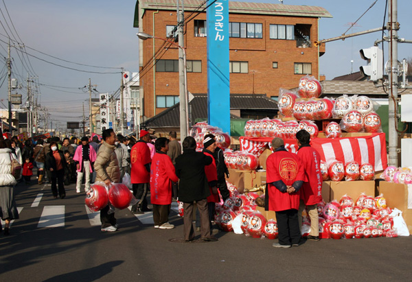 2009年の下館大町だるま市の様子　2009年1月12日　大町通り・羽黒坂