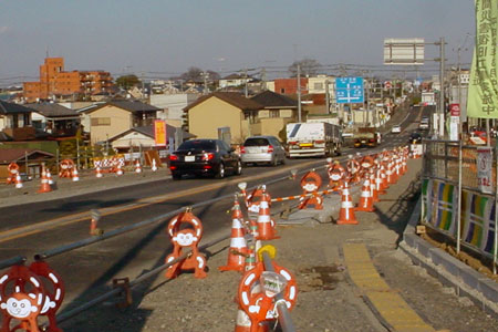 新富士見橋歩道の工事の様子 [2012年3月14日撮影]
