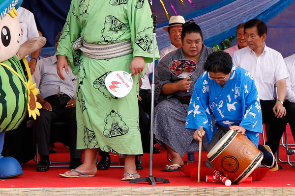 関城の祭典 どすこいペア 式典 [2014年8月24日撮影]