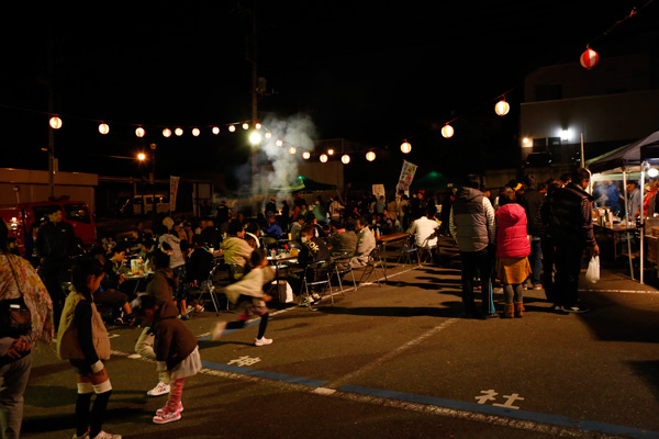 しもだて夜市 羽黒のさんま祭り [2014年10月18日撮影]