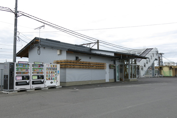 ＪＲ水戸線川島駅新駅舎 [2015年4月21日撮影]