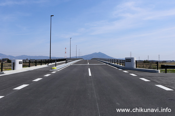 筑西幹線道路の小貝川にかかる筑西大橋 [2016年3月31日撮影]