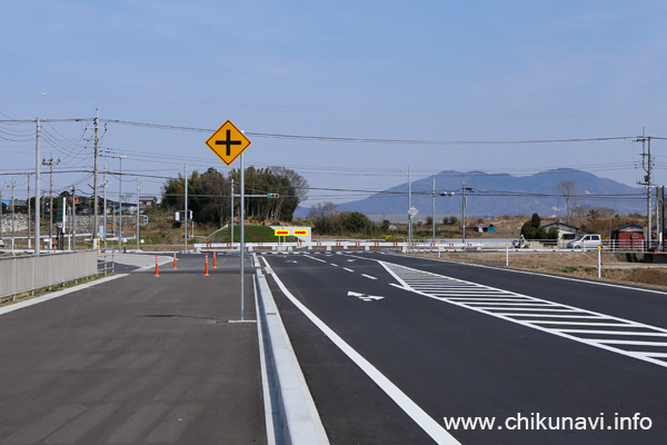 筑波街道との交差点 [2016年3月31日撮影]