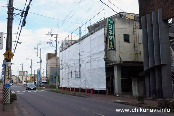 解体が始まらない下館シネマ１ [2023年5月6日撮影]