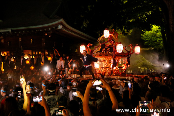 下館祇園まつり　お宮入りで３周する平成神輿 [2023年7月29日撮影]