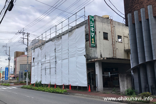 建物の取り壊しが中断したままの下館シネマ１ [2023年9月22日撮影]