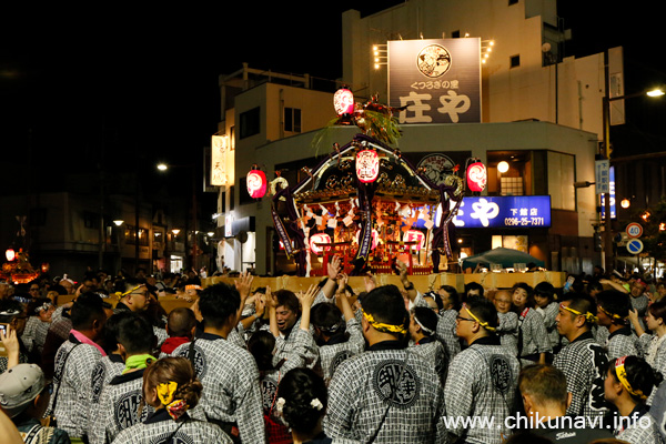下館祇園まつり 下館駅前を渡御する明治神輿 [2025年7月25日撮影]
