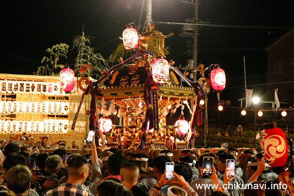 下館祇園まつり 御仮屋前でどっこいする平成神輿                   [2025年7月25日撮影]