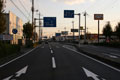 国道294号バイパス HARD OFF 前より菅谷交差点を望む。