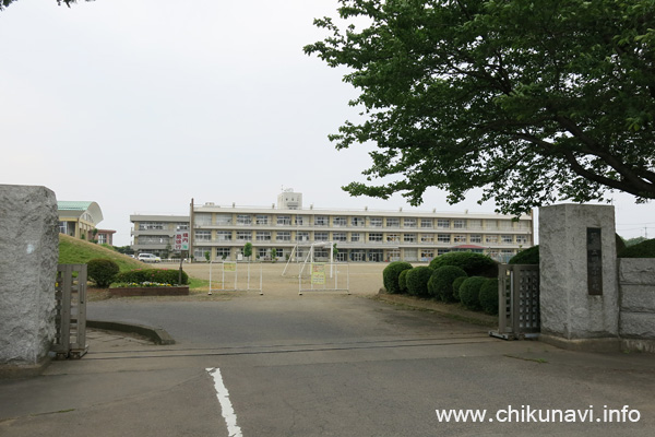 川島小学校