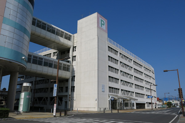 下館駅前駐車場 (立体駐車場)