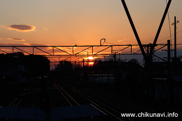 ＪＲ水戸線 新治駅からの夕日