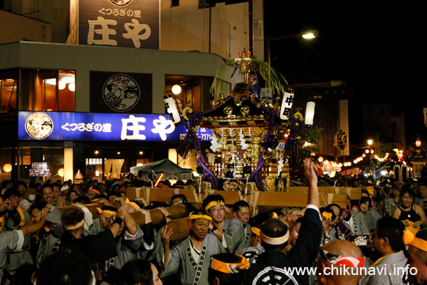 下館祇園まつり 中町御神輿保存会の神輿 [2025年7月26日撮影]