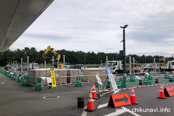 茨城県西部メディカルセンターの太陽光パネルの設置工事 [2025年10月9日撮影]