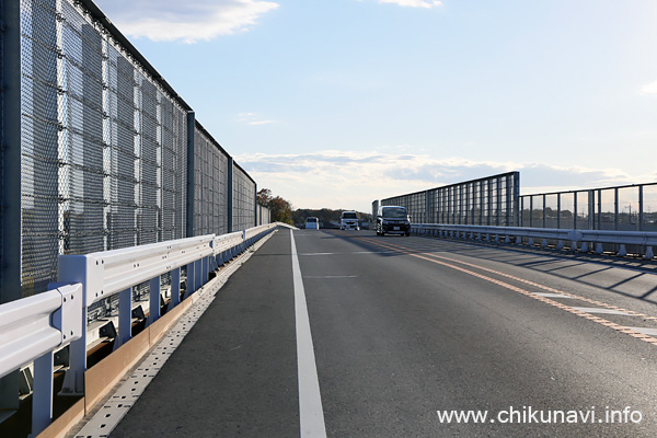 仮設の下館跨線橋 (奥が小山・結城方面)